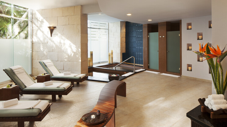 Essence @ The Fives Beach